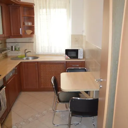 Telepes Apartment *
